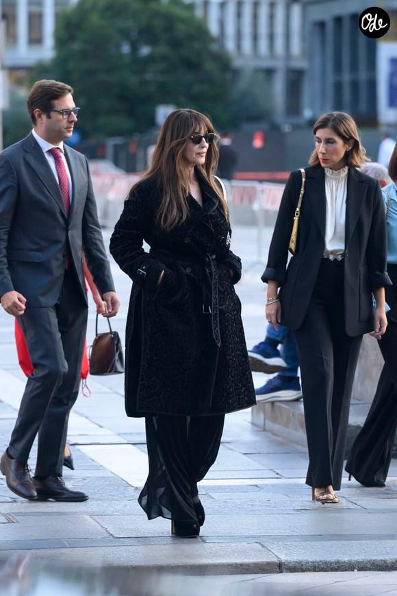 Monica Bellucci

Filippo Barberis, Monica Bellucci, Alessia Cappello au Vogue World 2026 à la Galleria Vittorio Emanuele II le 22 septembre 2026
©SGPItalia