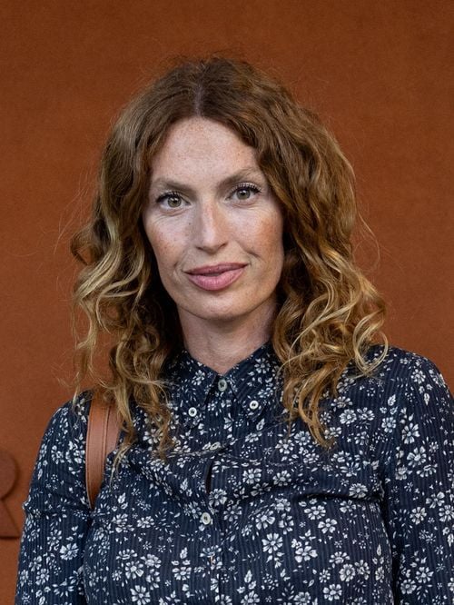 A 48 ans, Aurélie Saada du groupe Brigitte reprend les études et ça n'a rien à voir avec la musique