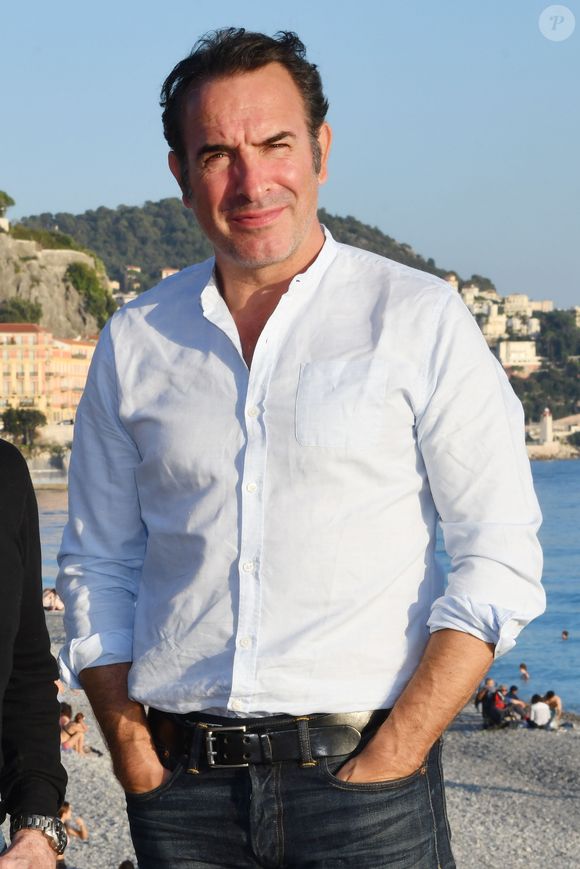 Jean Dujardin est à Nice pour la clôture de la 1ere édition du Festival Ciné Roman à Nice le 26 octobre 2019.  
© Bruno Bebert / Bestimage