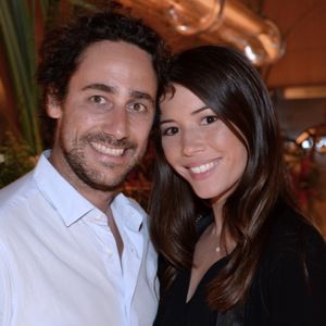 Loin du tumulte parisien et des plateaux de télévision, Émilie Broussouloux profite d'une parenthèse estivale des plus ressourçantes. 

Exclusif - Thomas Hollande et sa femme Emilie Broussouloux - Soirée "Back to Brach Good Vibes only" à l'hôtel Brach à Paris. © Rachid Bellak/Bestimage