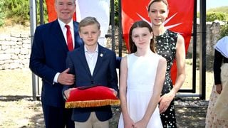Sortie symbolique pour Albert et Charlène de Monaco et leurs enfants, le petit Prince Jacques mis à l'honneur et ce n'est que le début