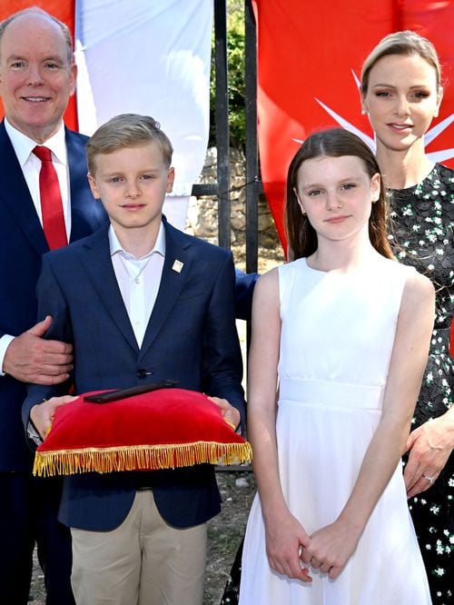 Sortie symbolique pour Albert et Charlène de Monaco et leurs enfants, le petit Prince Jacques mis à l'honneur et ce n'est que le début