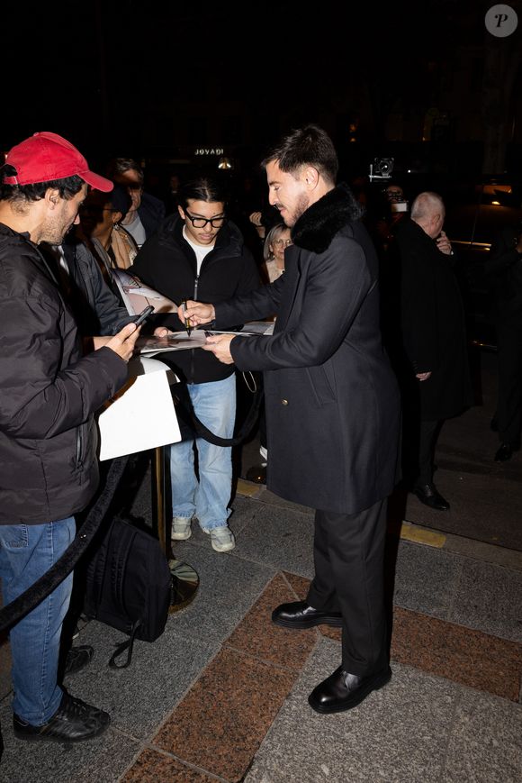 Avec humour, Vincent Niclo remet les pendules à l’heure et rappelle l’essentiel : la soirée était caritative.

Exclusif - Vincent Niclo - Arrivées au Global Gift Gala Paris à l'hôtel Four Seasons George V à Paris le 8 novembre 2025. © Jérémy Melloul/Bestimage