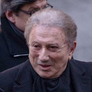 Michel Drucker lors de la messe en Hommage à Brigitte Bardot en l'église Saint-Roch à Paris, France, le 28 janvier 2025. © Julien Sarkissian/Bestimage Hommage à Brigitte Bardot à l'église Saint-Roch à Paris, France, le 28 janvier 2025.