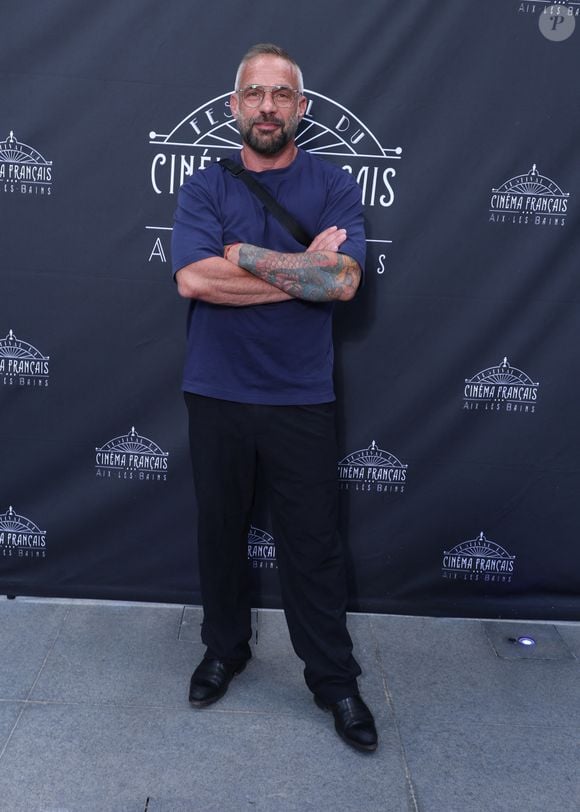 Valentina est architecte et italienne, des caractéristiques que Philippe Bas apprécie pour leur vie discrète.

Exclusif - Philippe Bas - Photocall au festival du cinéma français & gastronomie à Aix-les-Bains le 3 juin 2025

© Denis Guignebourg / Bestimage
