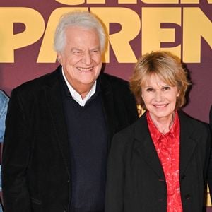 Elle joue dans Chers parents avec André Dussolier

Andre Dussollier et Miou Miou posant lors du photocall de la première de 'Chers Parents' à l'UGC Bercy à Paris, France, le 16 février 2026. Photo par Christophe Meng/ABACAPRESS.COM
