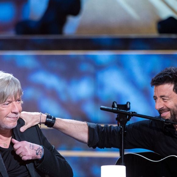 Exclusif - Le chanteur Renaud (Renaud Séchan) et Patrick Bruel - Tournage de l'émission "Merci Renaud" dans les studios de la Plaine Saint-Denis le 15 novembre 2016, qui sera diffusée le samedi 17 décembre 2016 en prime time sur France 2. © Cyril Moreau / Bestimage