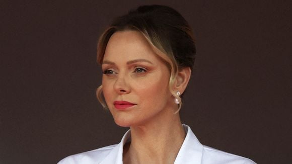 "Beaucoup ont noté une évidence" : Charlène de Monaco s’est éclipsée de E-Prix, un détail n’est pas passé inaperçu