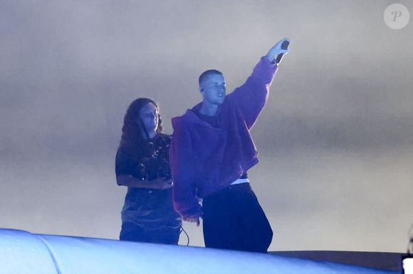 Justin Bieber le deuxième jour du premier week-end du 2026 Coachella Valley Music and Arts Festival à Indio, en Californie. Le 11 avril 2026. © Backgrid USA / Bestimage