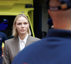 Le prince et la princesse ont visionné sur grand écran les images de la rue où s'est produite l'explosion, le visage grave.

LL.AA.SS. le Prince Albert II et la Princesse Charlène aux côtés des forces engagées - Instagram du Palais de Monaco