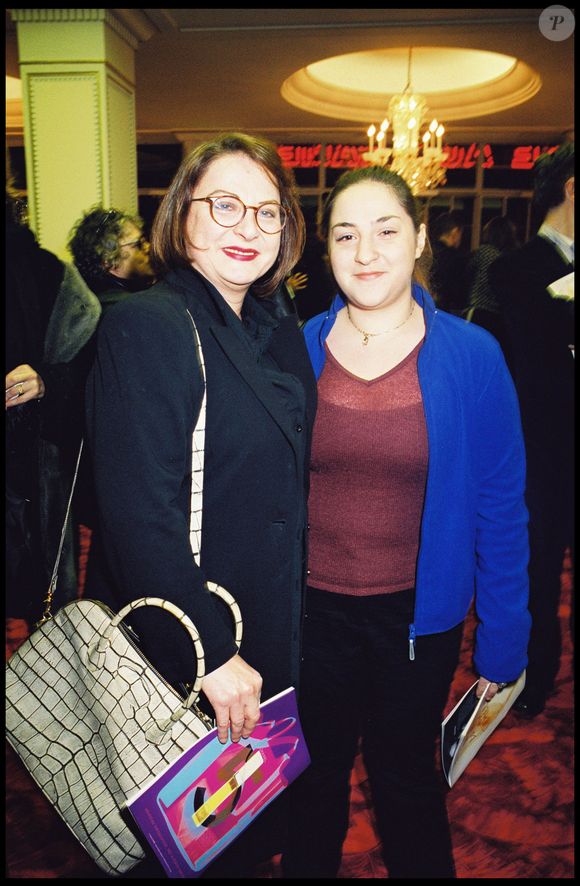 Josiane Balasko et sa fille Marilou Berry à la Générale de "La dame aux camélias" au théâtre Marigny à Paris en 2000. © RINDOFF-DUFOUR / BESTIMAGE