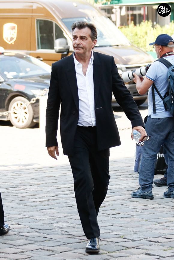 Yannick Alléno - Arrivées aux obsèques de Philippe Labro en l'église de Saint-Germain-des-Prés à Paris le 13 juin 2025. © Dominique Jacovides - Christophe Clovis / Bestimage
