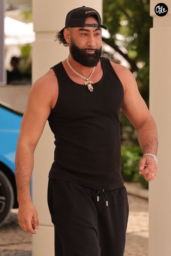 Le rappeur français La Fouine est vu à l'hôtel Martinez lors de la 79e édition du Festival de Cannes.