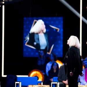 Exclusif - Lorie (Laure Pester), Michèle Torr et Faustine Bollaert lors de l'enregistrement de l'émission "La Boîte à secrets", présentée par F.Bollaert et diffusée le 3 octobre 2025 sur France 3, dans les studios du Lendit à Saint-Denis, Seine Saint-Denis, France, le 9 septembre 2025. © Pierre Perusseau/Bestimage