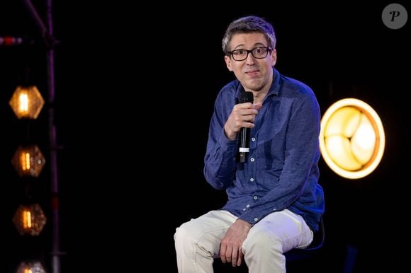 Semi-exclusif - Matthieu Nina lors de la première édition du "Do You Comedy" à la Citadelle de Saint-Tropez, Côte d'Azur, France, le 29 juin 2025. © Cyril Moreau/Bestimage