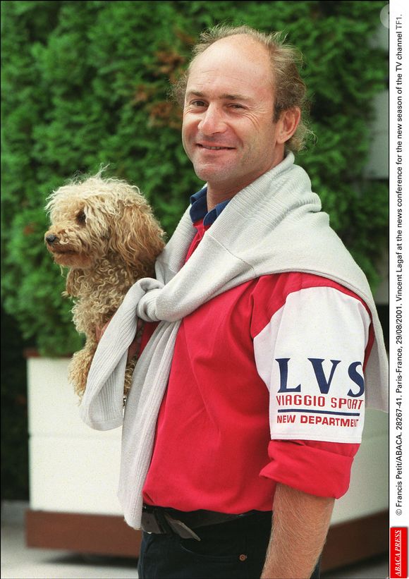 Vincent Lagaf à la conférence de presse de la nouvelle saison de la chaîne de télévision TF1, Paris-France, le 29/08/2001. Crédit Francis Petit/Abaca