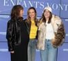 L’avant-première rassemble acteurs et équipe du film.

Juliette Armanet, Camille Cottin et Monia Chokri assistent à l'avant-première de 'Les enfants vont bien' au cinéma UGC Les Halles, à Paris, France, le 18 novembre 2025. Photo par Mireille Ampilhac/ABACAPRESS.COM