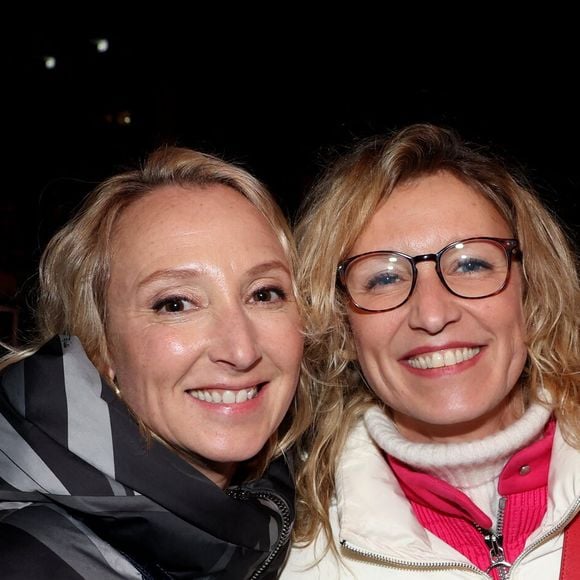 Audrey Lamy et sa soeur Alexandra Lamy - Projection du court métrage "Allez ma Fille" réalisé par C.Jouannet lors du 27éme Festival International du Film de Comédie de l'Alpe d'Huez, le 17 janvier 2024. 
© Dominique Jacovides / Bestimage