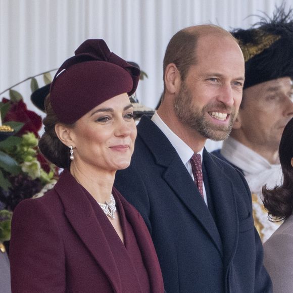 William et Kate sont partis dans les Caraïbes

Le prince William, prince de Galles, et Catherine (Kate) Middleton, princesse de Galles, - Cérémonie d'accueil pour la visite d'État de l'émir du Qatar à Londres GOFF INF / BESTIMAGE