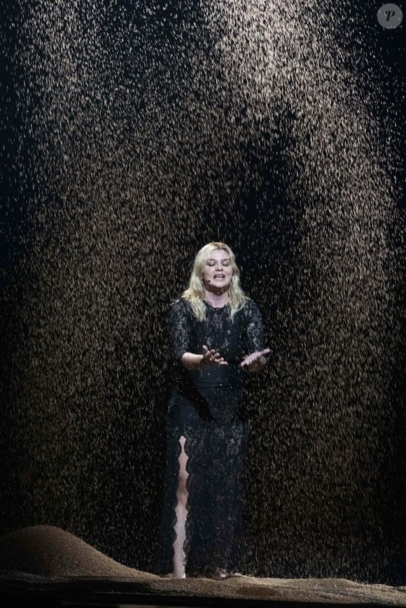 Louane lors de la demi-finale de l'Eurovision 2025 à Bâle en Suisse le 13 mai 2025.(Credit Image: © Baden Roth/ZUMA Press Wire)