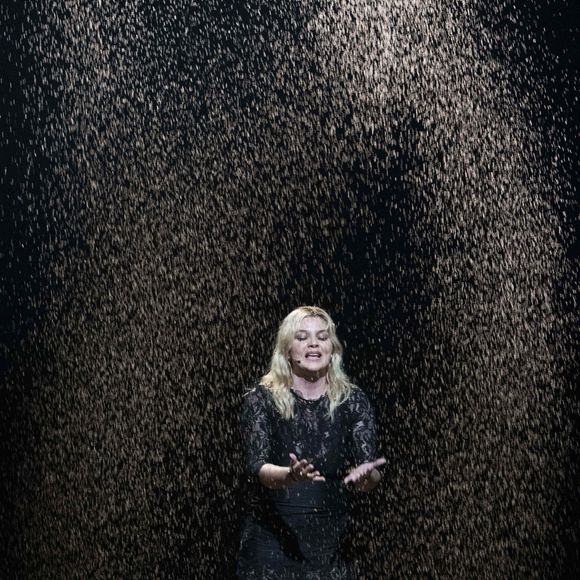 Louane lors de la demi-finale de l'Eurovision 2025 à Bâle en Suisse le 13 mai 2025.(Credit Image: © Baden Roth/ZUMA Press Wire)