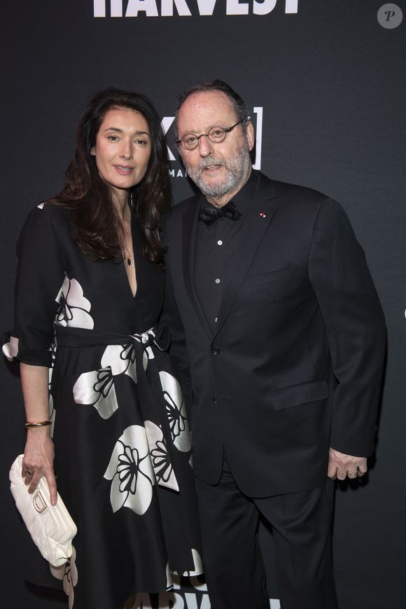 Jean Reno assiste avec son épouse Zofia au gala 2025 : carnaval au cipriani 42nd street le 22 avril 2025 à New York. (Zuma Press / Bestimage)