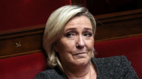 Marine Le Pen a appris la disparition de son père bien après la nouvelle, un "moment particulier" loin de la France