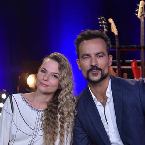 Révélée au grand public dans la comédie musicale "Roméo et Juliette" alors qu'elle n'avait que 15 ans, la chanteuse est désormais à l'affiche de la tournée Les comédies musicales aux côtés de Damien Sargue. 

Exclusif - Cecilia Cara et Damien Sargue - Backstage - Enregistrement de l'émission "300 Choeurs chantent les plus belles comédies musicales" à Paris, qui est rediffusée le 9 décembre sur France 3 © Giancarlo Gorassini / Bestimage