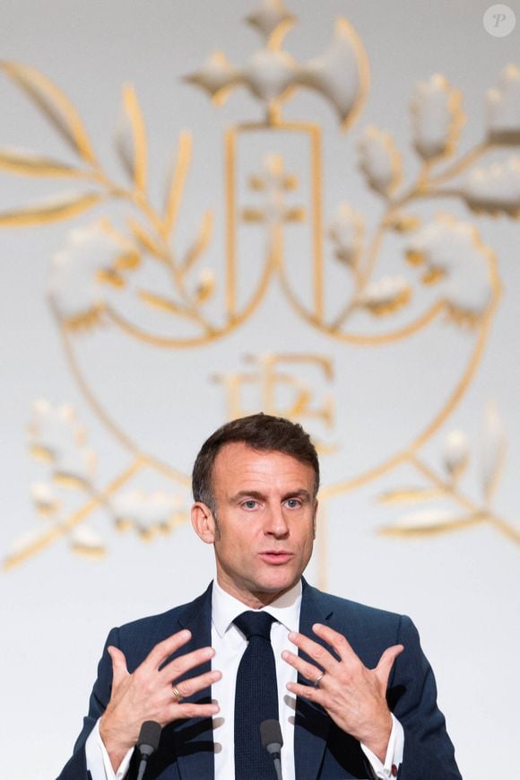 Le président de la République française Emmanuel Macron prononce son discours devant les ambassadeurs de France en poste dans le monde au palais présidentiel de l'Elysée à Paris, France, le 6 janvier 2025. © Jeanne Accorsini/Pool/Bestimage