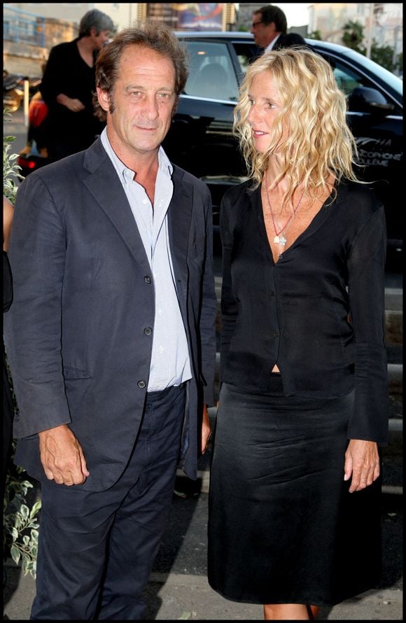 Sandrine Kiberlain s'est souvenue de leur mariage pour "Society", qui était une surprise pour elle car Vincent Lindon ne lui avait rien dit, jusqu'à ce qu'ils se retrouvent dans la mairie
Vincent Lindon et Sandrine Kiberlain au festival du film francophone d'Angoulême (archive) © Guillaume Gaffiot/Bestimage