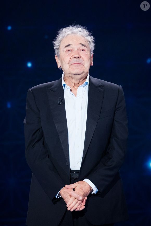Pierre Perret à l'enregistrement de l'émission "La boîte à Secrets 9".

Tiziano Da Silva / Bestimage