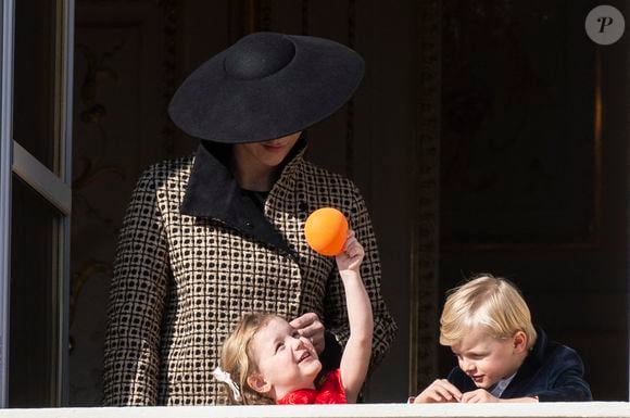 HSH La princesse Charlène de Monaco et leurs enfants Jacques et Gabriella assistent depuis le balcon au défilé sur la place du Palais lors des cérémonies de la fête nationale. Monaco le 19 novembre 2018. Photo by ABACAPRESS.COM