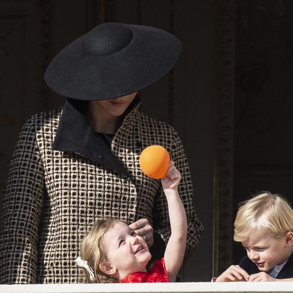 HSH La princesse Charlène de Monaco et leurs enfants Jacques et Gabriella assistent depuis le balcon au défilé sur la place du Palais lors des cérémonies de la fête nationale. Monaco le 19 novembre 2018. Photo by ABACAPRESS.COM