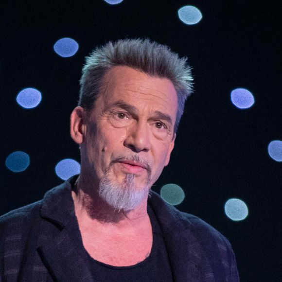 Florent Pagny - Enregistrement de l'émission "Symphonie pour la vie, Spéciale Pièces Jaunes" aux Folies Grüss à Paris, diffusée le 4 février sur France 3. Le 12 janvier 2022 © Cyril Moreau / Bestimage
