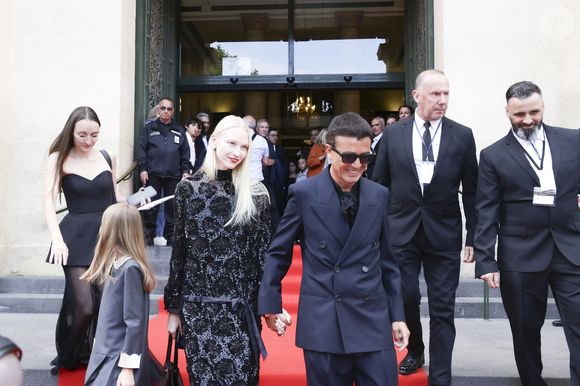 Exclusif - Omar Harfouch et sa femme Yulia Harfouch -  Concerto pour la paix de Omar Harfouch au théâtre de Béziers le 8 mai 2025 © Jack Tribeca / Bestimage