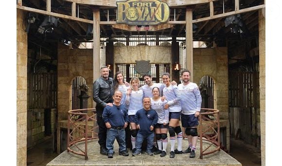 Olivier Minne Passe-partout et Passe-muraille avec Camille Cerf, Diane Leyre, Christophe Licata, Azzeddine Ahmed-Chaouch, Mayane et Léa François dans Fort Boyard sur France 2.
Crédit : Laurent VU - ALP - France Télévisions