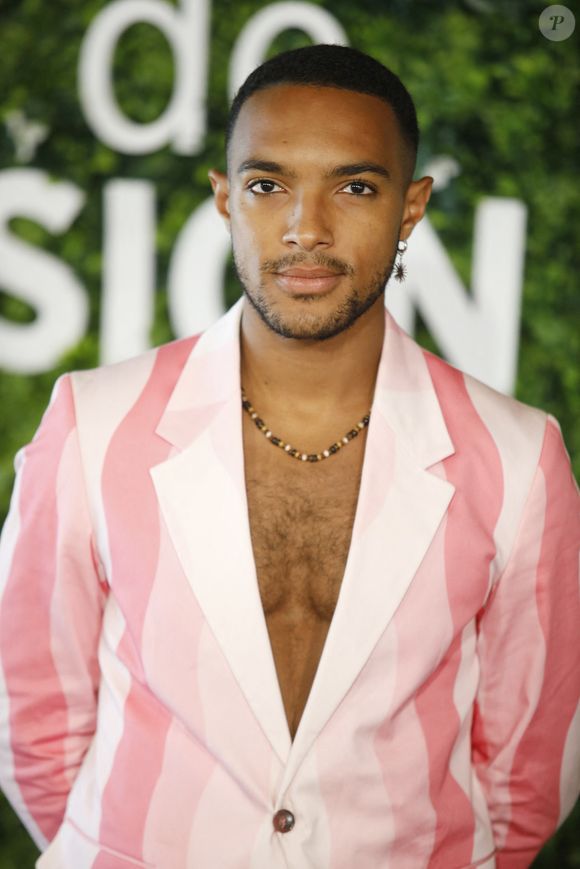 "C'est un peu le revers de la médaille du format de la quotidienne"

Benjamin Douba-Paris,au photocall de la série "Ici tout commence" lors du 62ème Festival de Télévision de Monte-Carlo, à Monaco, le 17 juin 2023. © Denis Guignebourg/BestImage