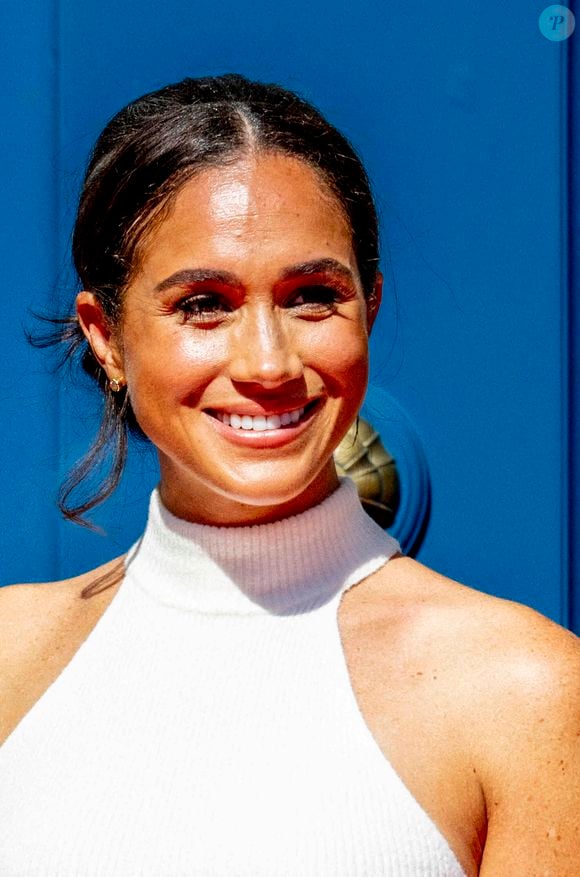 Le prince Harry, duc de Sussex, et Meghan Markle, duchesse de Sussex, assistent à un déjeuner lors de l'événement One Year to Go, un an avant les Invictus Games Dusseldorf 2023, à l'hôtel de ville sur la place du marché à Dusseldorf, Allemagne. Düsseldorf, Allemagne - 6 Sep 2022. © Robin Utrecht/ABACAPRESS.COM