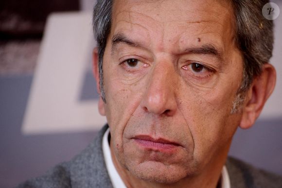 La personnalité de la télévision Michel Cymes fait la promotion des vélos électriques Winora à Paris, en France, le 4 avril 2019. Photo par Alain Apaydin/ABACAPRESS.COM