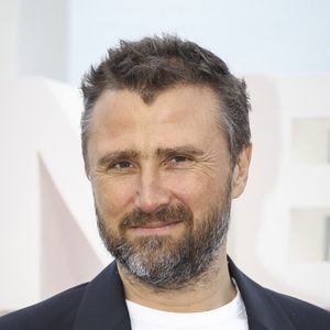 Le comédien qui fête ses 55 ans ce 29 mars...

Alexandre Brasseur pose lors du photocall de 'Demain nous appartient' pendant le 1er Festival International des Séries de Cannes le 9 avril 2018 à Cannes, France. Photo par Marco Piovanotto/ABACAPRESS.COM