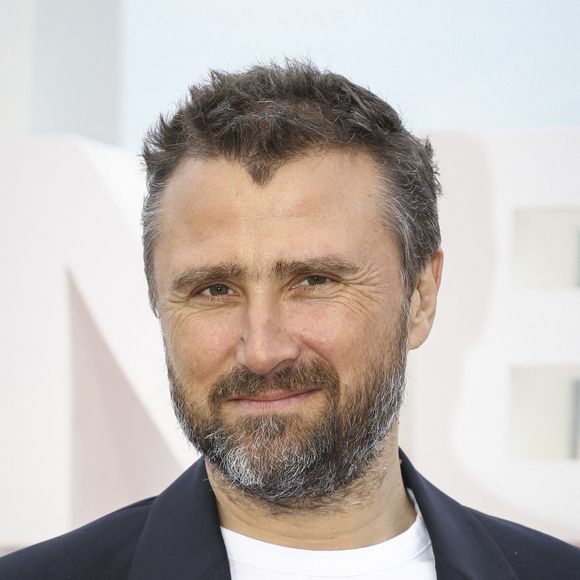 Le comédien qui fête ses 55 ans ce 29 mars...

Alexandre Brasseur pose lors du photocall de 'Demain nous appartient' pendant le 1er Festival International des Séries de Cannes le 9 avril 2018 à Cannes, France. Photo par Marco Piovanotto/ABACAPRESS.COM