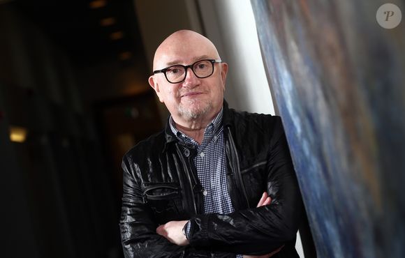 "Il n'était pas aussi sympathique que ce que je connaissais. Il pouvait être odieux. [...] Même les trois ténors, Jean-Pierre, Jean et Philippe me disaient : 'Mais qu'est-ce qu'il a Michel ? Pourquoi il est comme ça ?'" 
Exclusif - Michel Blanc, réalisateur et acteur - Avant première du film "Voyez comme on danse" à Lille le 20 septembre 2018 AGENCE / BESTIMAGE