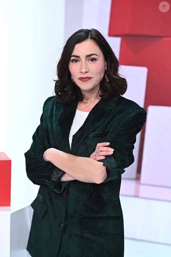 Installée à Paris, et plus précisément à Montmartre, elle avait posé ses valises à Madrid en Espagne

Exclusif - Olivia Ruiz - Enregistrement de l'émission "Vivement Dimanche" au Studio Gabriel à Paris, présentée par M.Drucker et diffusée le 3 mars sur France 3
© Guillaume Gaffiot / Bestimage