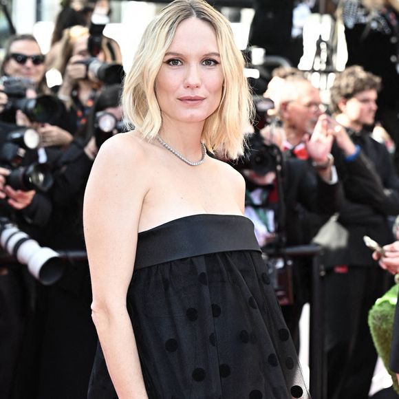 Ana Girardot assiste au tapis rouge de la cérémonie de clôture du 77e Festival de Cannes au Palais des Festivals le 25 mai 2024 à Cannes, France.
Photo par David NIVIERE/ABACAPRESS.COM