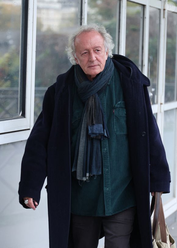 Exclusif - Didier Barbelivien - Arrivées lors de l'enregistrement de l'émission "Vivement Dimanche" (du 16 novembre) à Paris le 22 octobre 2025. © Bestimage