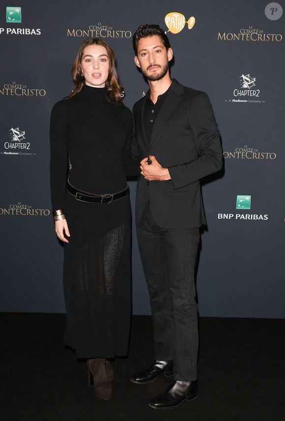 Exclusif - Anamaria Vartolomei et Pierre Niney lors de l'avant-première du film "Le Comte de Monte-Cristo" au Grand Rex à Paris le 20 juin 2024.

© Coadic Guirec / Olivier Borde / Bestimage