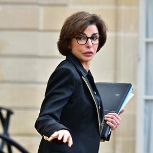 Rachida Dati quitte le gouvernement, quelques jours seulement après le départ d'une autre ministre.

Rachida Dati, Ministre de la Culture - Sorties du Conseil des ministres au palais de l'Elysée à Paris.
© Christian Liewig/Bestimage
