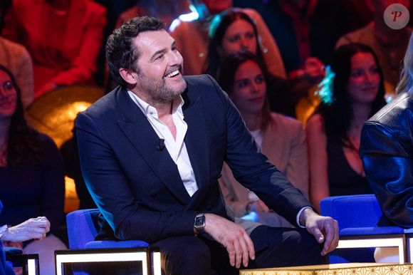 Arnaud Ducret lors de l'enregistrement de l'émission "La Boîte à secrets", présentée par Faustine Bollaert et diffusée le 17 octobre sur France 3, dans les studios du Lendit à Saint-Denis, France, le 23 septembre 2025.

© Cyril Moreau/Bestimage