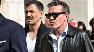 Benjamin Castaldi, Alexia Laroche-Joubert, Steevy Boulay le visage fermé : de nombreuses personnalités présentes pour le dernier voyage de Loana