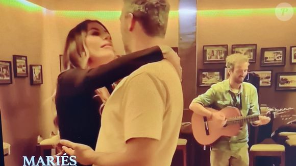 Rapprochement entre Marie et Laurent lors de leur lune de miel au Maroc - épisode de "Mariés au premier regard 2025" du 2 juin, sur M6